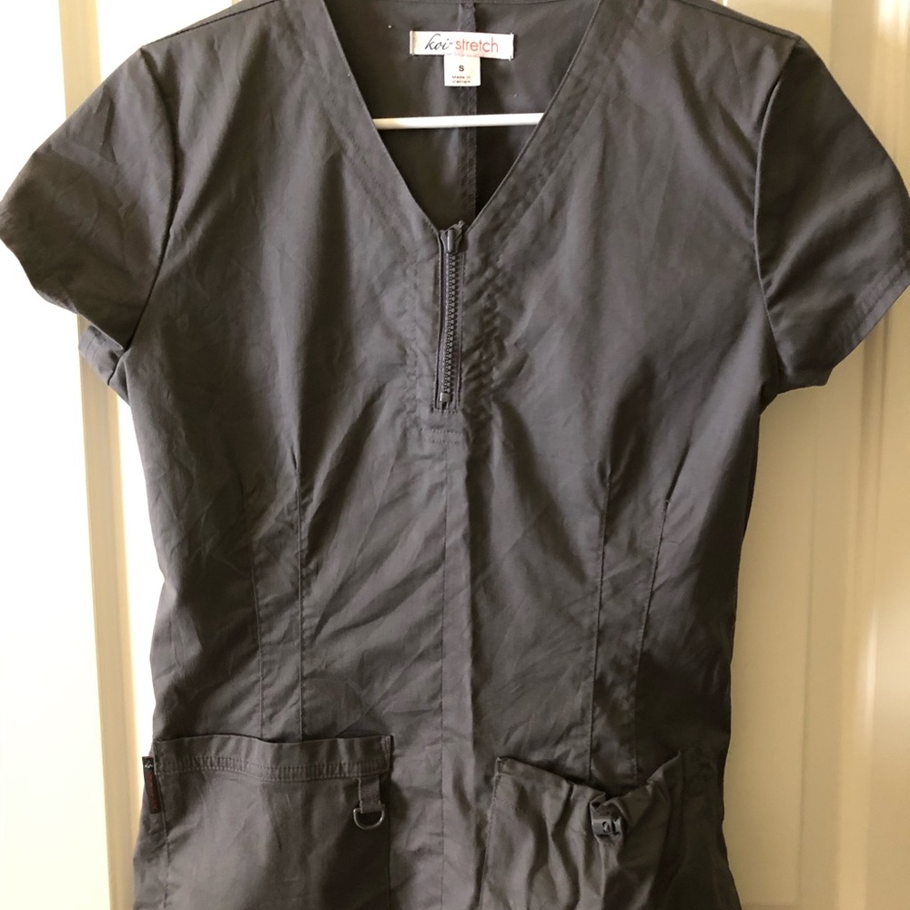 Koi scrub top 💥3for25💥